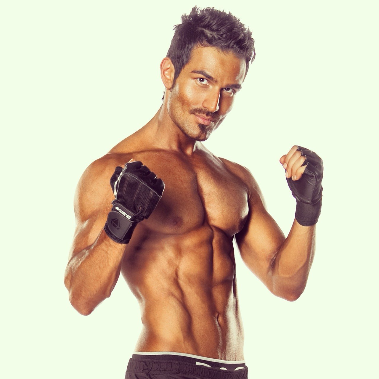 Kia Ahadi, Dream Body Fitness Coach